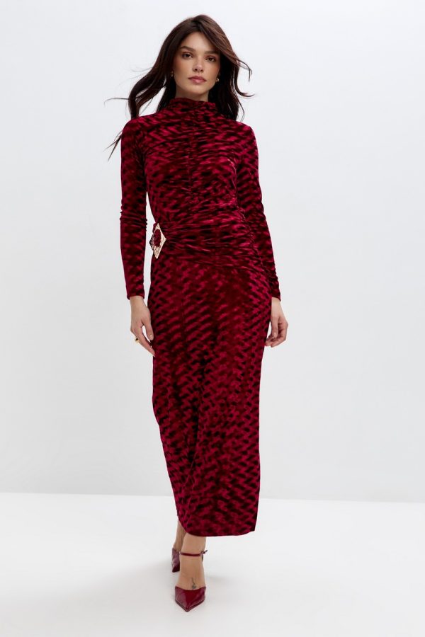 Костюм с юбкой