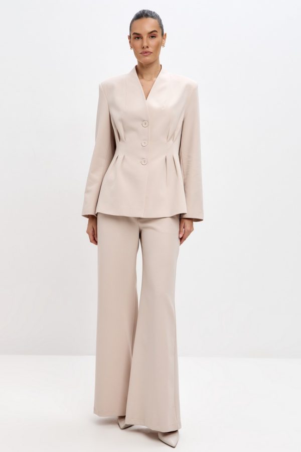 Брючный костюм