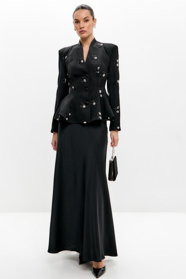 Костюм с юбкой