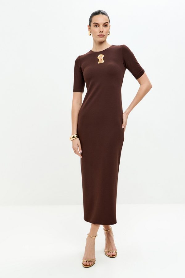 Платье средней длины