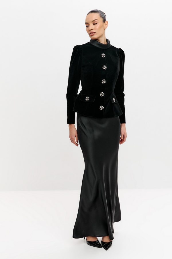 Костюм с юбкой