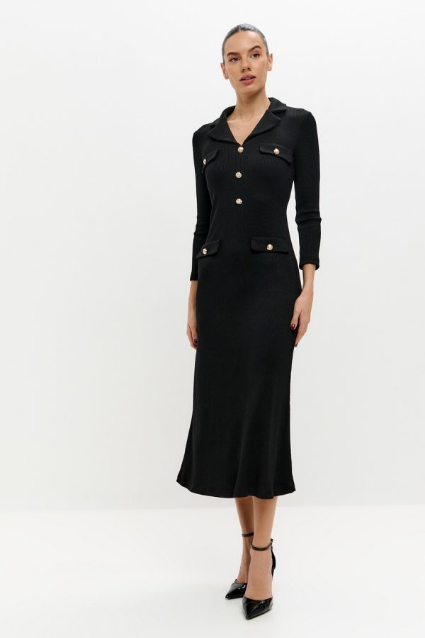 Платье средней длины