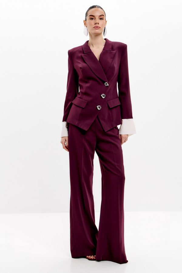 Брючный костюм
